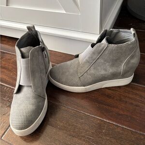 Gray Perforated wedge women’s shoes sneakers w  ankle zip. Excellent condition